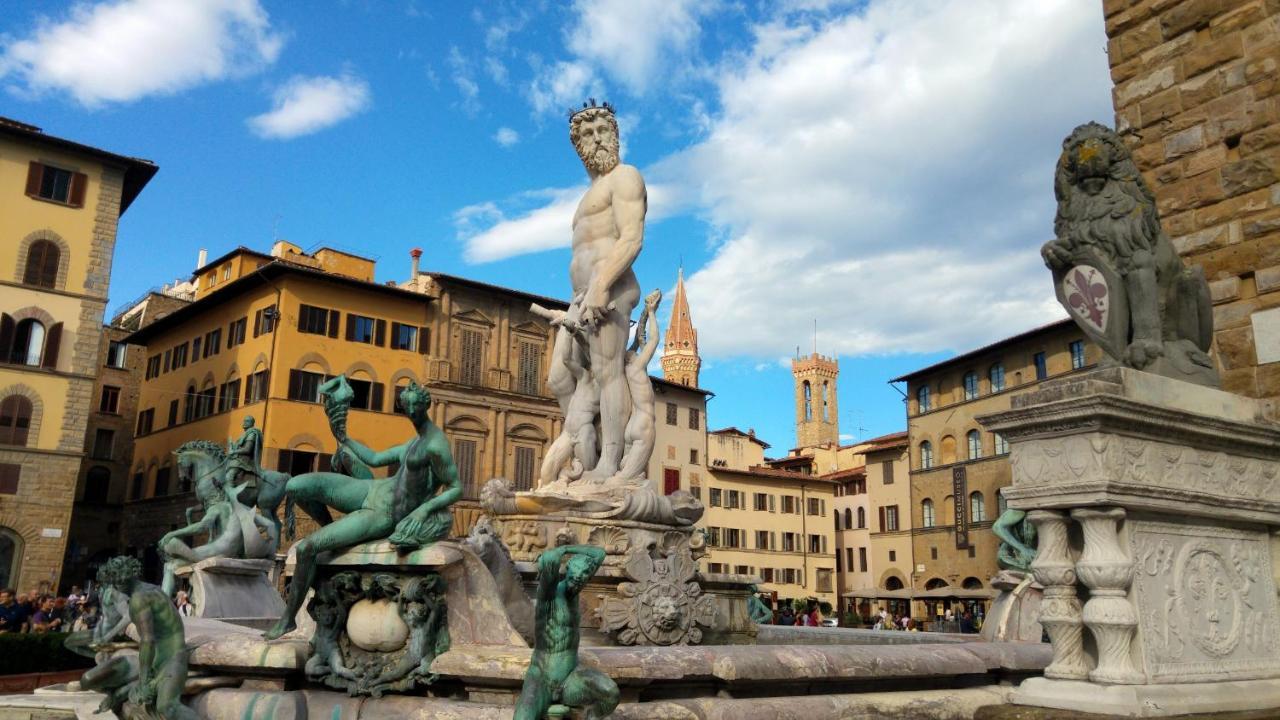 Historic Center Palace - Huge 4 Bedrooms Santa Croce Apartment - By LikehomeFirenze Esterno foto