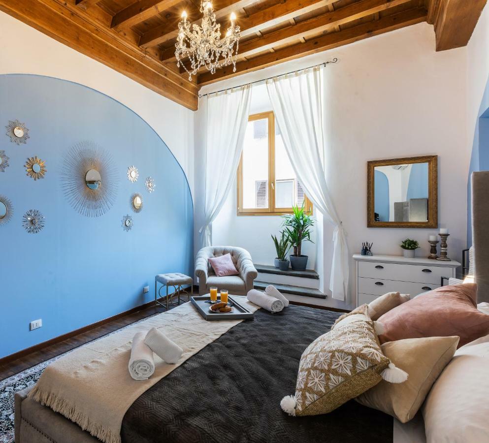 Historic Center Palace - Huge 4 Bedrooms Santa Croce Apartment - By LikehomeFirenze Esterno foto