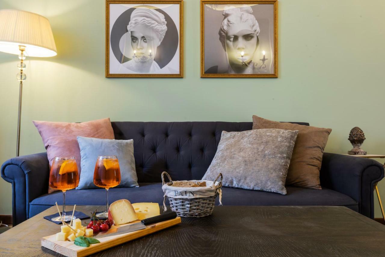 Historic Center Palace - Huge 4 Bedrooms Santa Croce Apartment - By LikehomeFirenze Esterno foto
