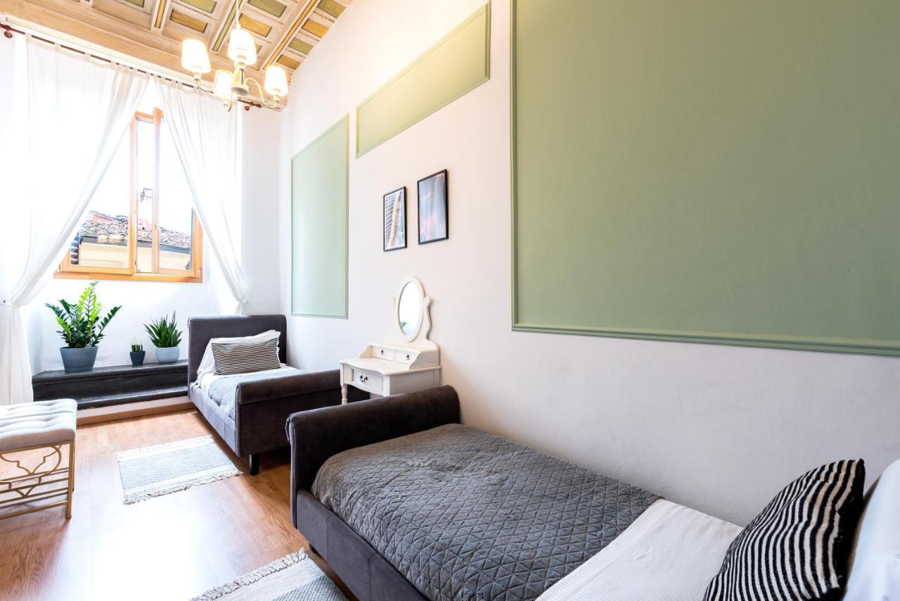 Historic Center Palace - Huge 4 Bedrooms Santa Croce Apartment - By LikehomeFirenze Esterno foto